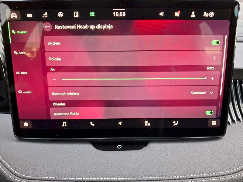 Škoda Superb (2025) Combi iV SportLine DSG 1,5TSi - fotka 17 z 35