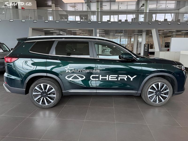 Chery Tiggo 8 PHEV UNIQUE FWD AUTOMAT - fotka 18 z 23