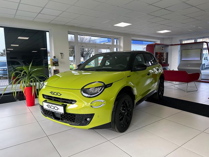 Fiat 600 (2026) Sport 1,2 Turbo Hybrid 145k AT - fotka 3 z 25
