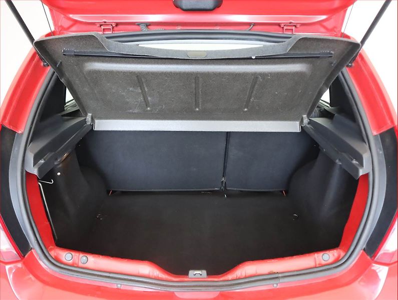 Dacia Sandero (2011) 1.2 16V - fotka 14 z 14