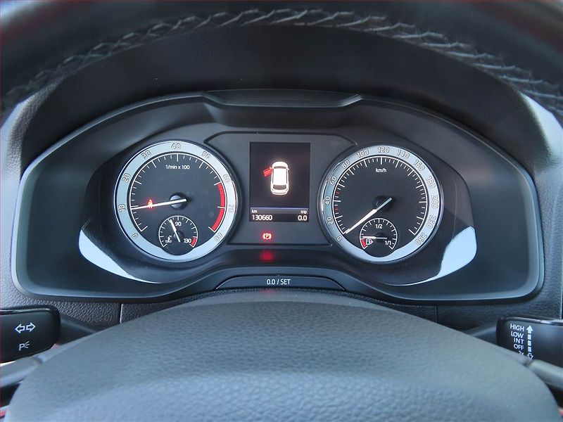 Škoda Karoq (2018) Style Plus 1.5 TSI - fotka 11 z 26