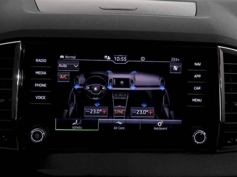 Škoda Karoq (2022) STYLE 2.0TDI 85KW - fotka 27 z 44