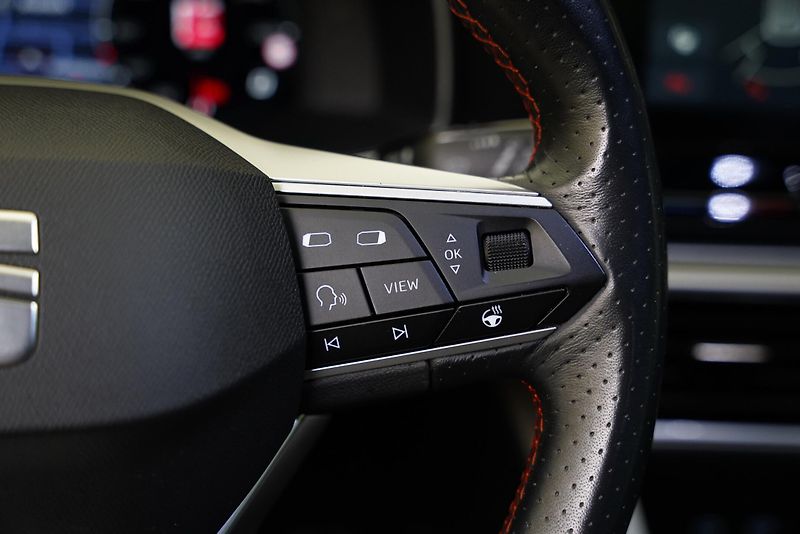 Seat Leon - fotka 18 z 27