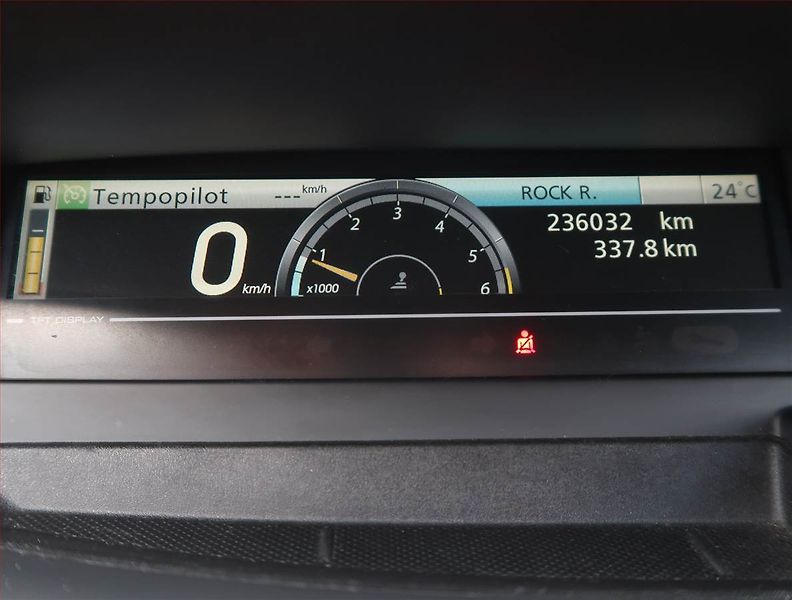 Renault Grand Scénic (2009) 1.9 dCi, po STK, jezdí výborně - fotka 11 z 21