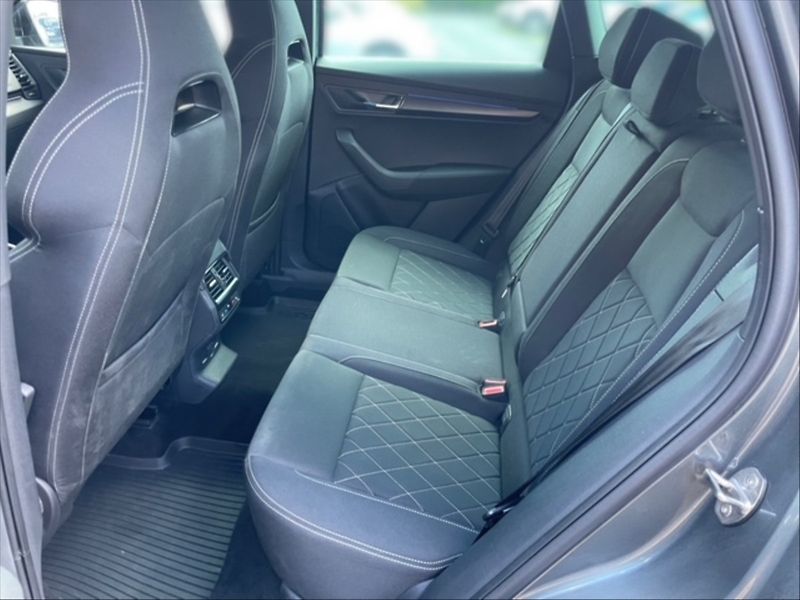 Škoda Karoq 1,5 TSI Sportline Exclusive DS - fotka 8 z 11
