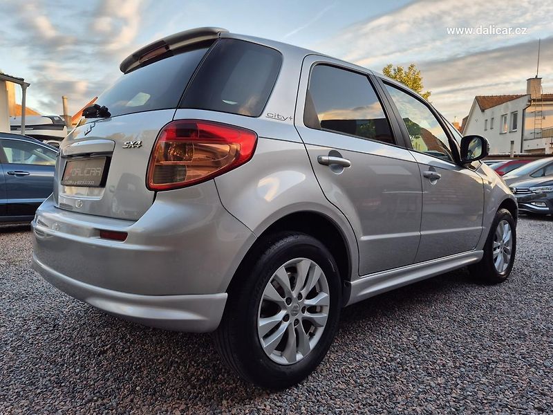Suzuki SX4 (2013) 1.6VVT 88KW CITY + - fotka 13 z 53