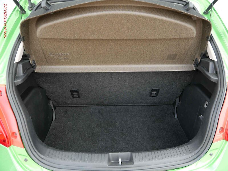 Mazda 2 (2008) 1.3 i, ČR - fotka 7 z 13