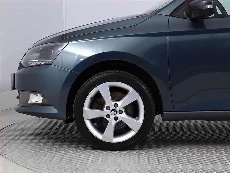 Škoda Fabia (2016) 1.2 TSI, Park. senzory - fotka 12 z 16