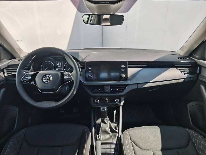 Škoda Kamiq Fresh 6MP 1,0TSI - fotka 10 z 23