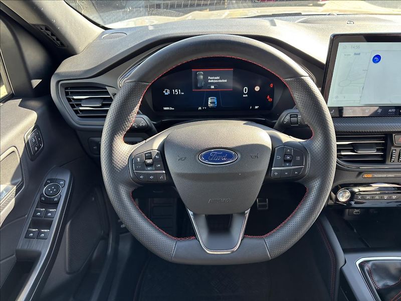 Ford Kuga 1,5 EcoBoost 111kW ST-Line X - fotka 19 z 48