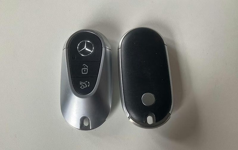 Mercedes-Benz EQE 300 AMG NIGHT 360k Tažné BLIS - fotka 6 z 15