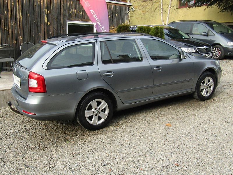 Škoda Octavia (2013) 1.6 TDI 77kW NAVIGACE - fotka 10 z 38