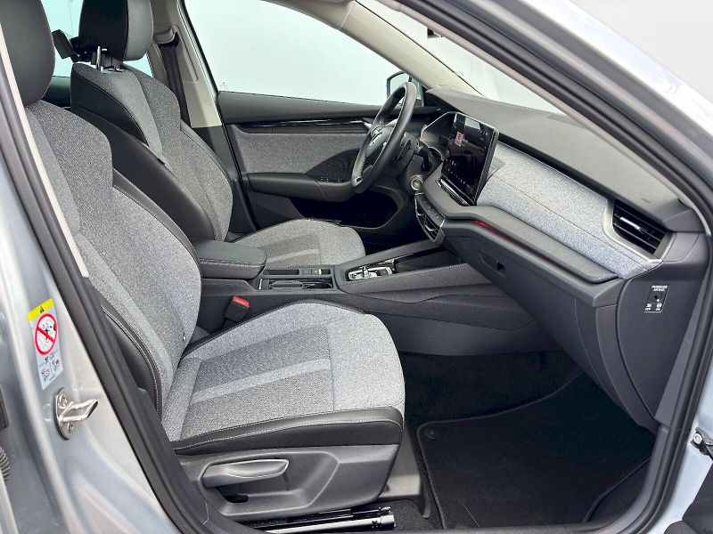 Škoda Octavia (2024) 1.5 TSI 110kW DSG Top Selectio - fotka 29 z 35