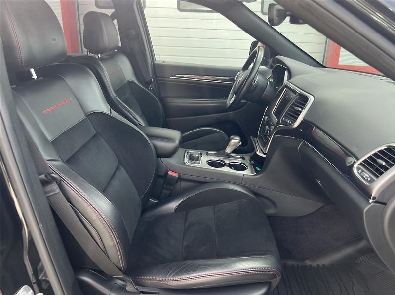 Jeep Grand Cherokee 3,0 CRD  TRAILHAWK AWD nové ČR - fotka 23 z 42