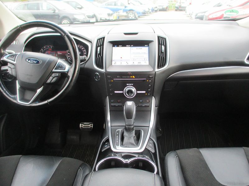Ford Edge (2017) 2,0  TDCi ST Line - fotka 9 z 14