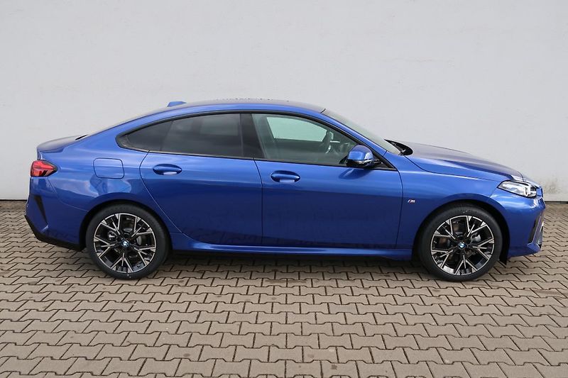 BMW Řada 2 220 Gran Coupé - fotka 5 z 11