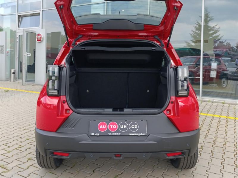 Fiat Grande Panda (2025) 113k BEV 44kWh - fotka 6 z 24