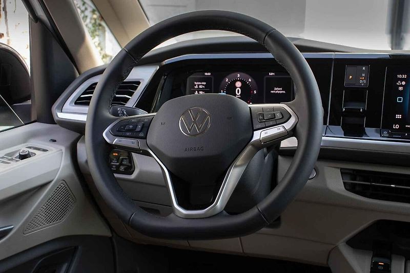 Volkswagen Multivan T7.