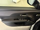 Jeep Avenger (2026) Altitude 1.2 Turbo e-Hybrid 11 - náhled 10