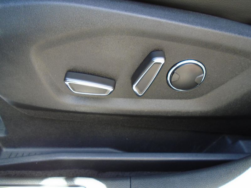 Ford S-MAX 2.0EcoBlue140kW 8AT ST-Line 7m - fotka 40 z 48