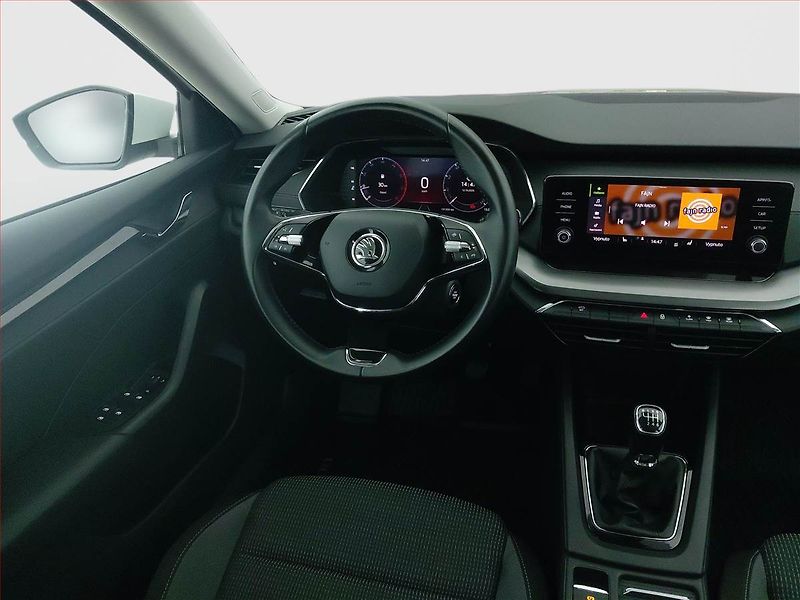 Škoda Octavia (2022) Ambition 2.0 TDI, Tempomat - fotka 7 z 20