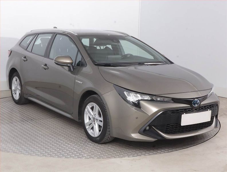 Toyota Corolla (2022) 1.8 Hybrid - fotka 1 z 16