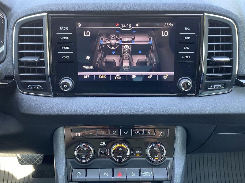 Škoda Karoq (2018) 1.6 TDI DSG Style + - fotka 12 z 32