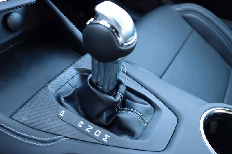 Ford Mustang (2026) Fastback 5.0 Nite Pony - fotka 18 z 28