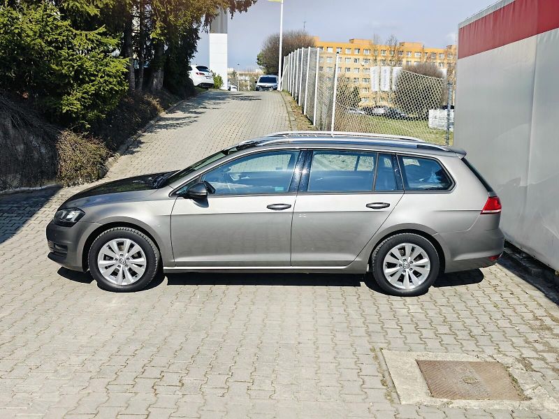 Volkswagen Golf (2014) 1,2 TSI 77 kW Comfortline - fotka 38 z 39