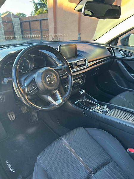 Mazda 3 (2017) - fotka 14 z 15