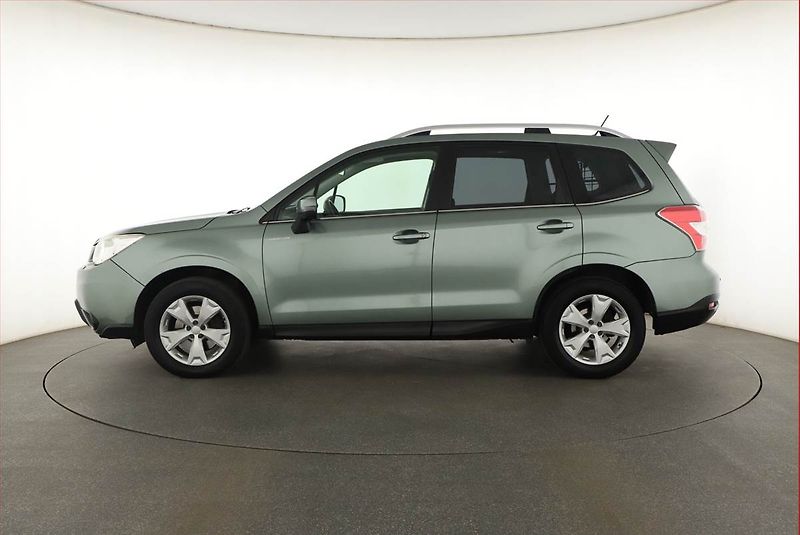 Subaru Forester (2014) 2.0 d, 4X4, Xenony, Tempomat - fotka 3 z 14