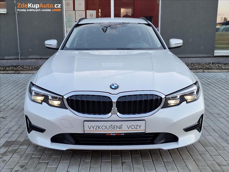 BMW Řada 3 318d 110kW Touring,ČR,1.Maj. - fotka 4 z 50