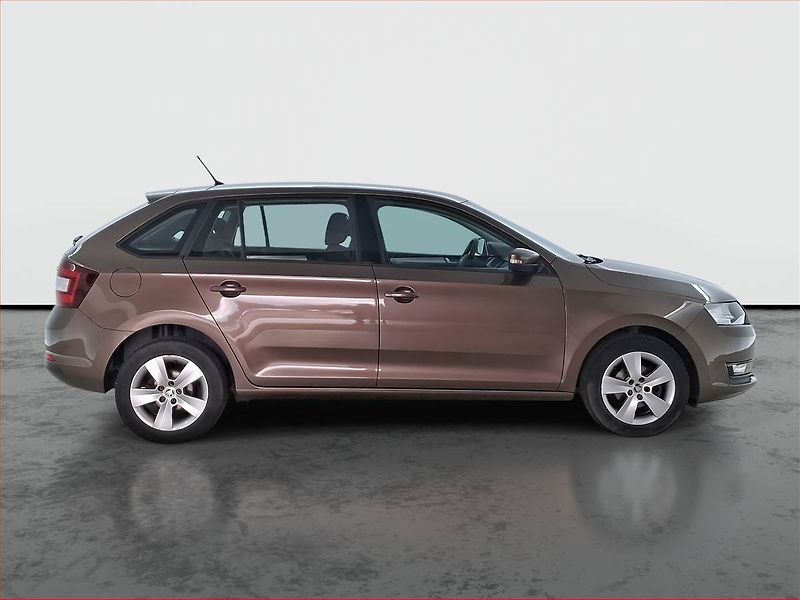 Škoda Rapid (2018) Spaceback 1.0 TSI - fotka 6 z 19
