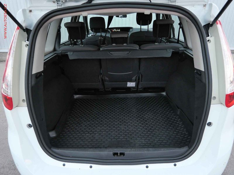 Renault Grand Scénic (2015) 1.5 dCi, 2.maj,ČR, AC, navi - fotka 7 z 20
