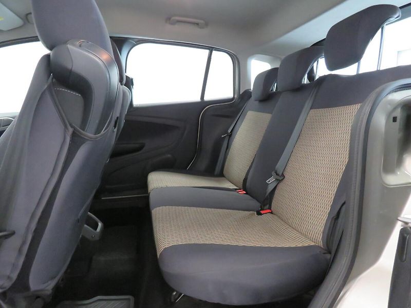 Ford B-MAX - fotka 20 z 22