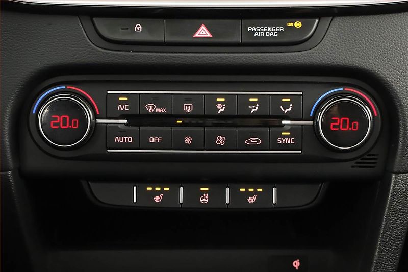 Kia XCeed (2025) 1.5 T-GDI, Top, Navigace - fotka 12 z 20