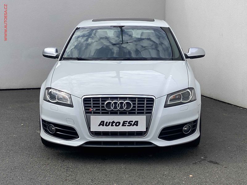 Audi S3 (2011) 2.0 TFSi Quattro, Bixen, šíbr - fotka 2 z 15