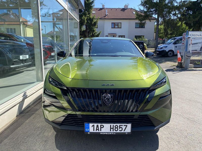 Peugeot 408 (2026) GT Plug-in HYBRID 240 e-DCS7 - fotka 2 z 23