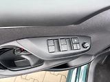 Toyota Yaris 1.5 HSD e-CVT Style - náhled 12
