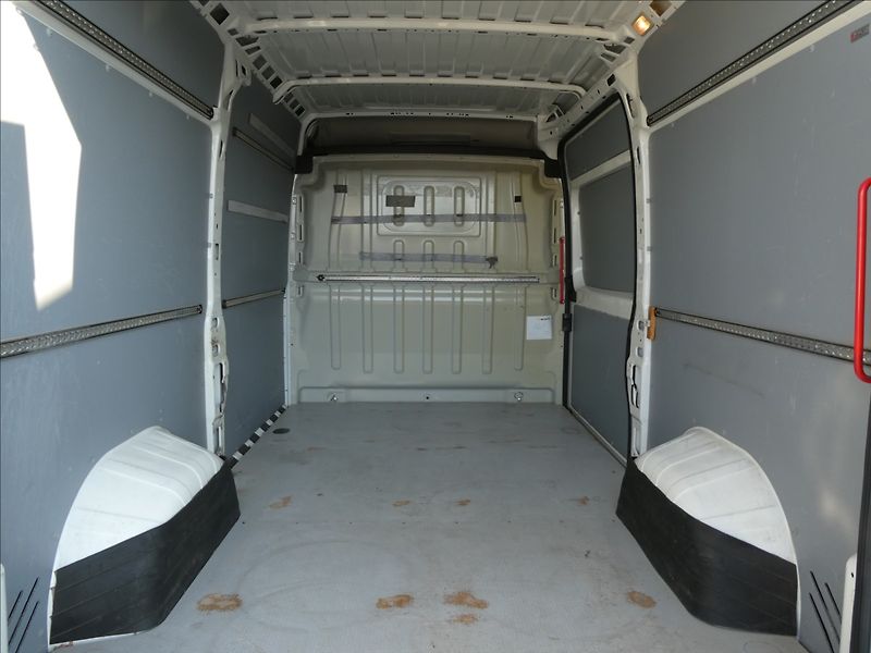 Citroën Jumper 2,0 HDi 96KW 1.MAJITEL, KLIMA - fotka 26 z 37