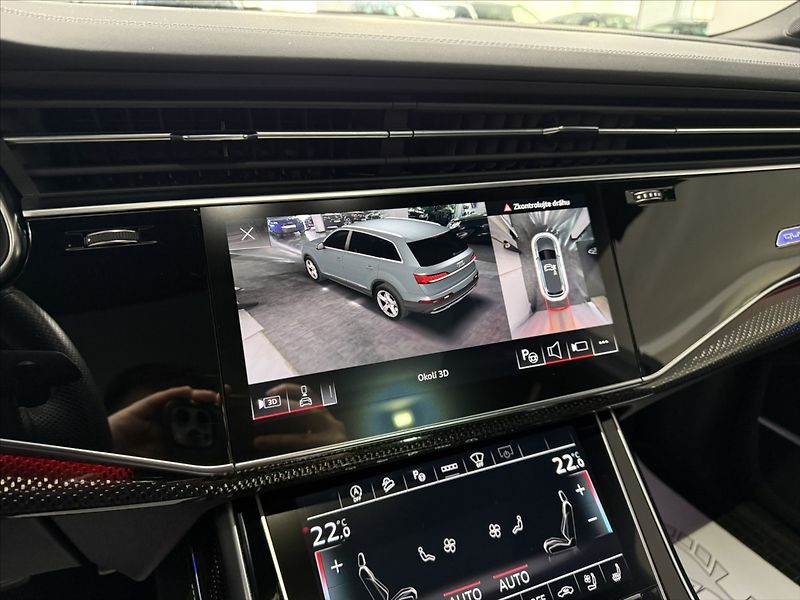 Audi SQ7 4,0   TFSI 507HP MATRIX B&O ČR - fotka 18 z 41