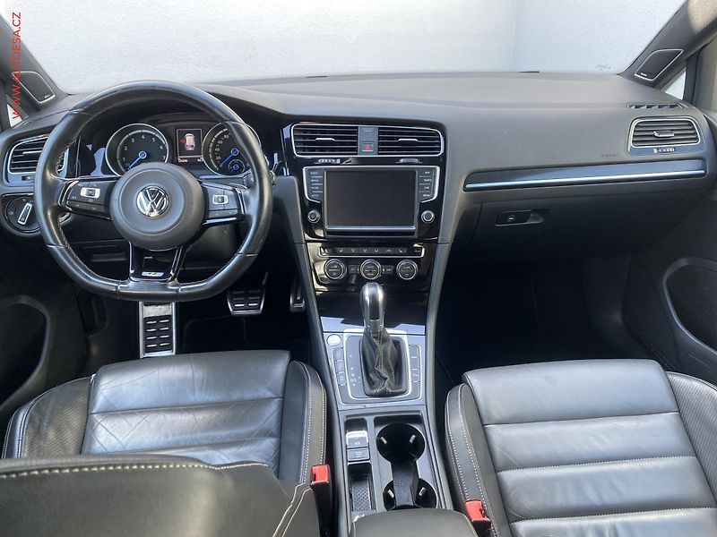 Volkswagen Golf (2015) 2.0 TSi 4Motion, R 221kW - fotka 8 z 18