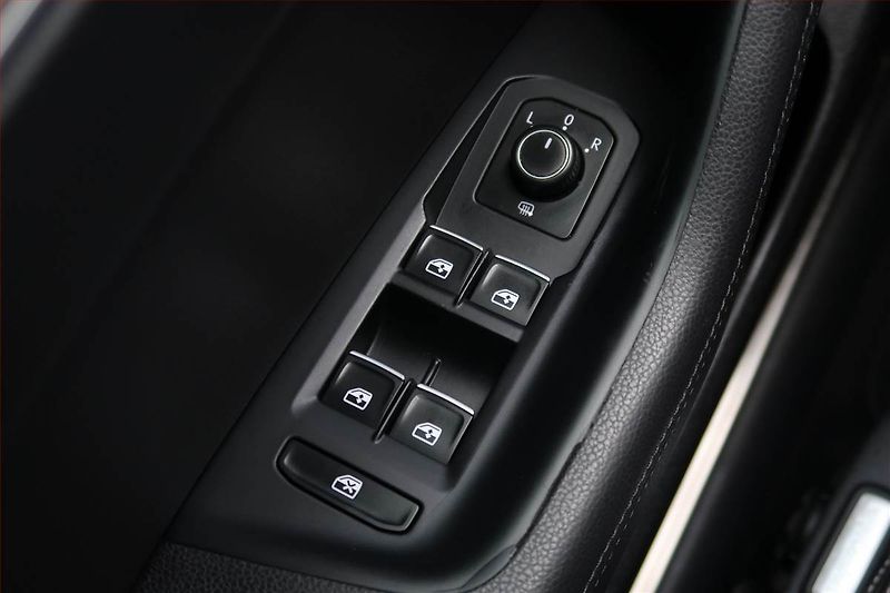 Volkswagen Passat (2016) Highline 2.0 TDI, 4X4 - fotka 20 z 21