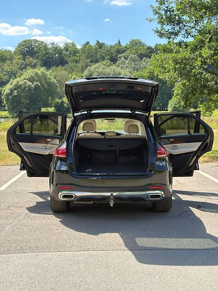 Mercedes-Benz GLE (2021) 300e - fotka 5 z 26