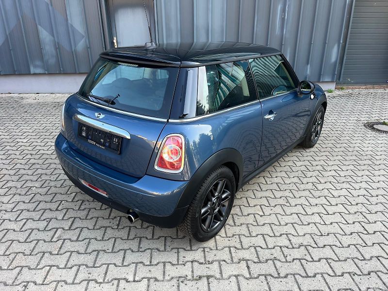 Mini Cooper 1,6 i / 90 kW / Horizon Blue  - fotka 4 z 15