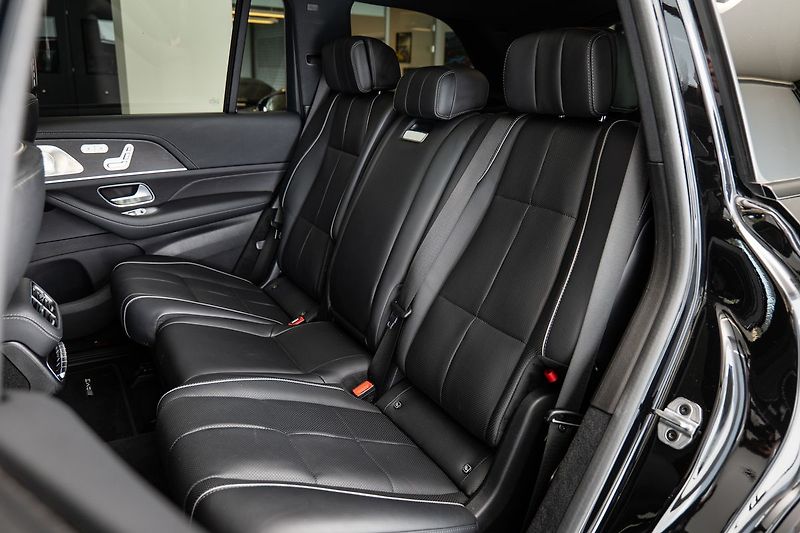 Mercedes-Benz GLS 4Matic AMG Line - fotka 12 z 28