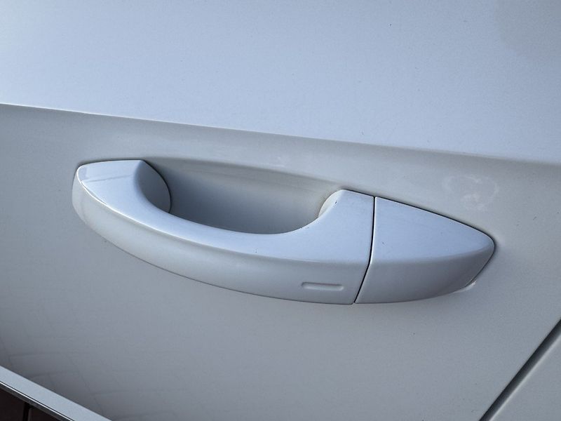 Volkswagen Arteon (2019) 2.0TDi DSG 140kW R-Line - fotka 45 z 50