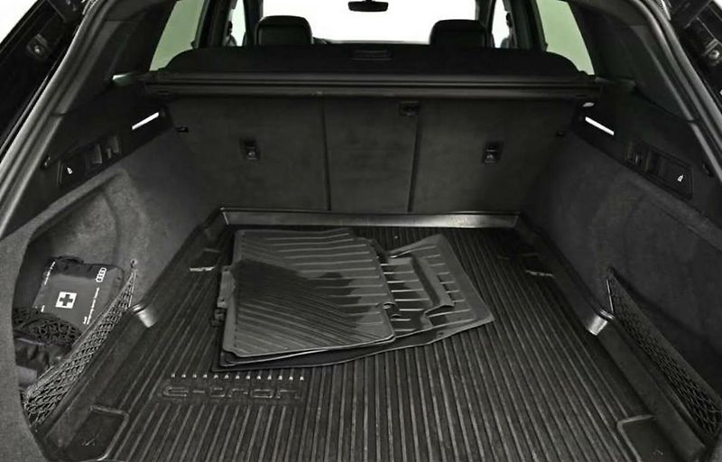 Audi Q8 e-tron 55 Q Edition S-Line 360k Pano - fotka 9 z 10