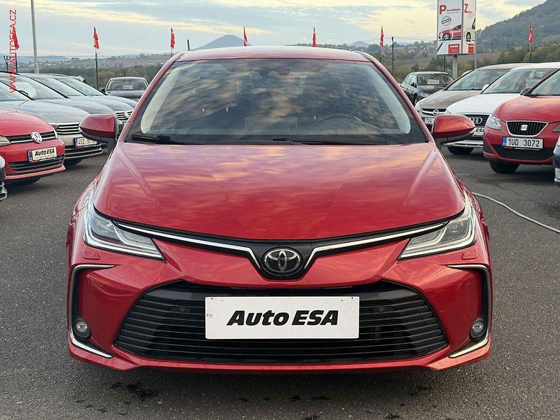 Toyota Corolla (2022) 1.5 V VT-i, 2.maj, Dynamic - fotka 2 z 18