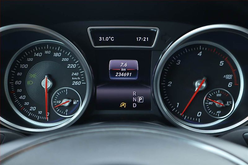 Mercedes-Benz GLE (2016) 350 d - fotka 11 z 27